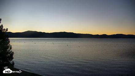 Garwoods Grill and Pier Live Cam - Oct 18, 2026, 7:04am PDT