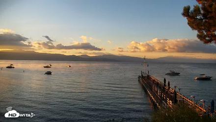 Garwoods Grill and Pier Live Cam - Aug 29, 2026, 6:45am PDT
