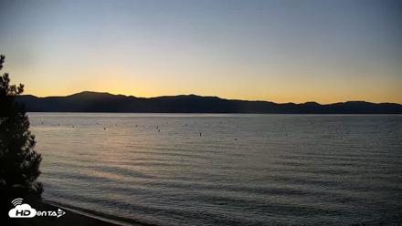 Garwoods Grill and Pier Live Cam - Oct 19, 2026, 7:17am PDT