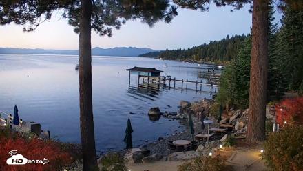 Garwoods Grill and Pier Live Cam - Oct 1, 2026, 6:39am PDT