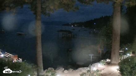 Garwoods Grill and Pier Live Cam - Aug 27, 2026, 11:47pm PDT