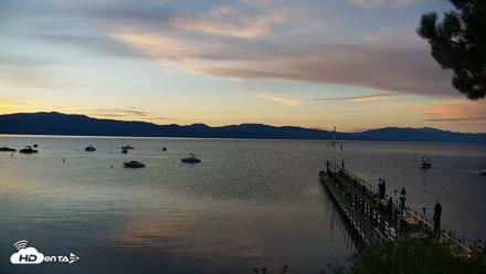 Garwoods Grill and Pier Live Cam - Aug 17, 2026, 6:15am PDT