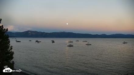 Garwoods Grill and Pier Live Cam - Aug 26, 2026, 7:45pm PDT