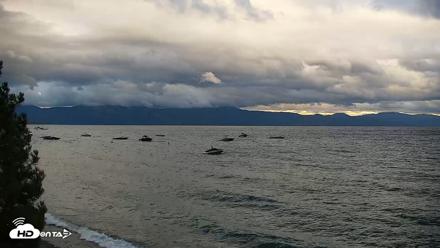 Garwoods Grill and Pier Live Cam - Sep 3, 2026, 6:52pm PDT