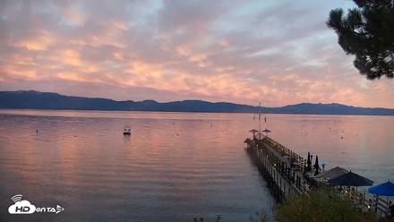 Garwoods Grill and Pier Live Cam - Oct 4, 2026, 6:41pm PDT