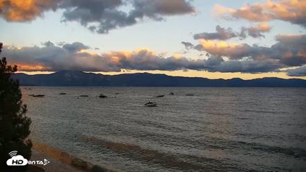 Garwoods Grill and Pier Live Cam - Sep 4, 2026, 7:17pm PDT