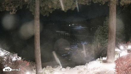 Garwoods Grill and Pier Live Cam - Oct 18, 2026, 8:47pm PDT