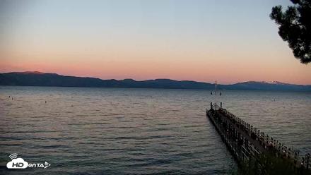 Garwoods Grill and Pier Live Cam - May 18, 2026, 8:10pm PDT