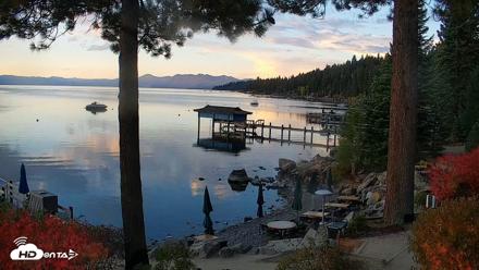 Garwoods Grill and Pier Live Cam - Oct 5, 2026, 7:12am PDT