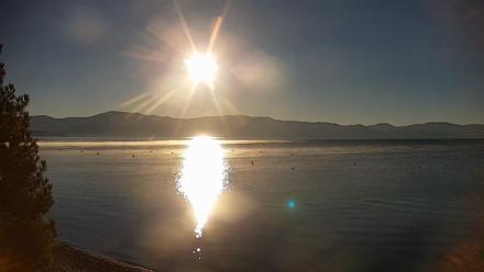 Garwoods Grill and Pier Live Cam - Oct 18, 2025, 8:02am PDT