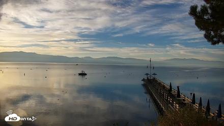 Garwoods Grill and Pier Live Cam - Oct 2, 2026, 7:37am PDT