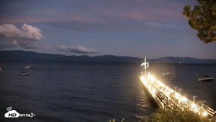 Garwoods Grill and Pier Live Cam - Sep 5, 2026, 8:05pm PDT