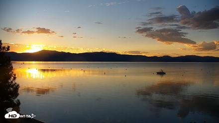 Garwoods Grill and Pier Live Cam - Oct 5, 2026, 7:11am PDT