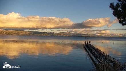 Garwoods Grill and Pier Live Cam - Apr 13, 2026, 7:09pm PDT