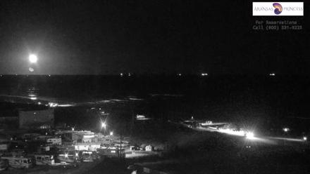 Aransas Princess - Port Aransas Beach Live Webcam - Oct 10, 2025, 10:03pm CDT