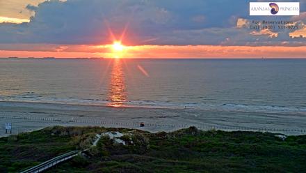 Aransas Princess - Port Aransas Beach Live Webcam - Oct 16, 2025, 7:38am CDT