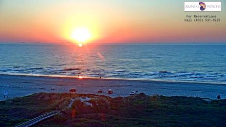 Aransas Princess - Port Aransas Beach Live Webcam - Oct 15, 2025, 7:34am CDT