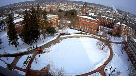 Holy Cross Hogan Courtyard Live Webcam - Feb 6, 2026, 9:25am EST