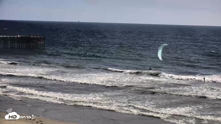 Pacific Beach Live Surf Webcam - Apr 22, 2026, 4:43pm PDT