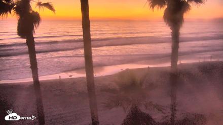 Pacific Beach Live Surf Webcam - Oct 8, 2026, 6:49pm PDT