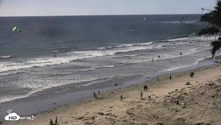 Pacific Beach Live Surf Webcam - Apr 22, 2026, 5:07pm PDT