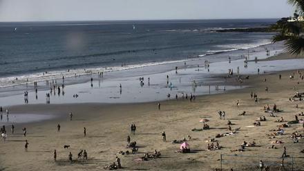 Pacific Beach Live Surf Webcam - Jan 31, 2026, 3:31pm PST