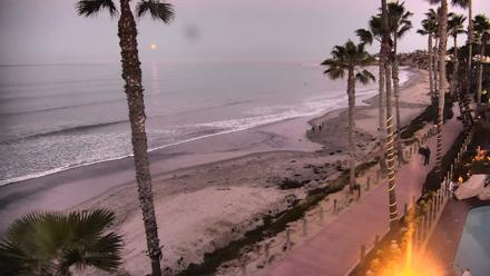 Pacific Beach Live Surf Webcam - Feb 1, 2026, 6:32am PST