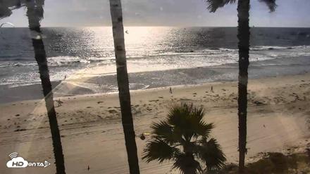 Pacific Beach Live Surf Webcam - Apr 22, 2026, 4:45pm PDT