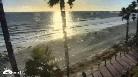 Pacific Beach Live Surf Webcam - May 29, 2026, 6:50pm PDT