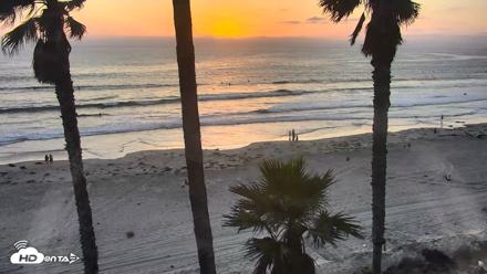 Pacific Beach Live Surf Webcam - Sep 24, 2026, 6:36pm PDT