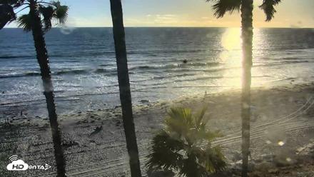 Pacific Beach Live Surf Webcam - May 29, 2026, 6:51pm PDT