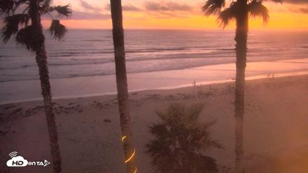 Pacific Beach Live Surf Webcam - Jul 22, 2026, 8:26pm PDT