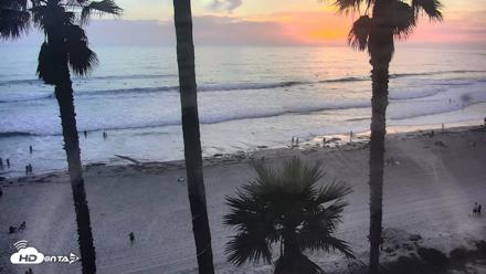 Pacific Beach Live Surf Webcam - Aug 26, 2026, 7:21pm PDT