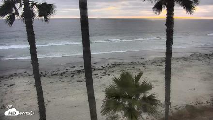 Pacific Beach Live Surf Webcam - May 23, 2026, 7:19pm PDT