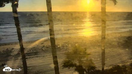 Pacific Beach Live Surf Webcam - Apr 22, 2026, 6:58pm PDT