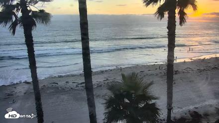 Pacific Beach Live Surf Webcam - Jul 1, 2026, 7:56pm PDT