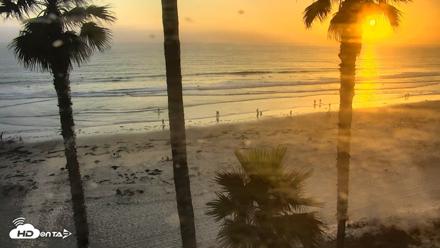 Pacific Beach Live Surf Webcam - Jul 17, 2026, 7:40pm PDT