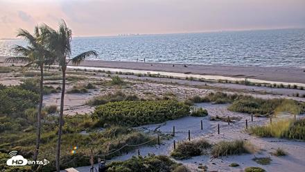 Oceans Reach Sanibel Island Live Cam - Sep 4, 2026, 8:01am EDT