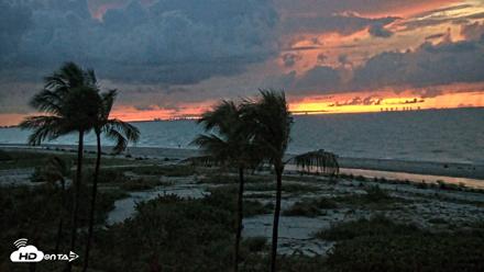 Oceans Reach Sanibel Island Live Cam - Oct 7, 2026, 6:53am EDT