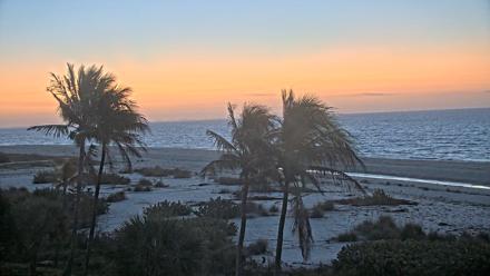Oceans Reach Sanibel Island Live Cam - Mar 7, 2026, 6:16am EST