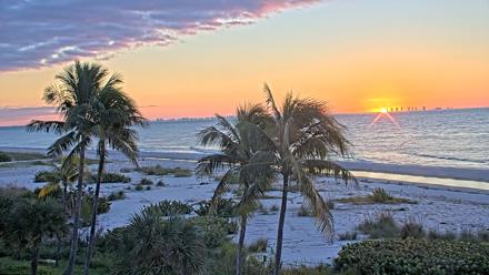 Oceans Reach Sanibel Island Live Cam - Nov 1, 2025, 7:38am EDT