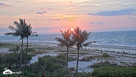 Oceans Reach Sanibel Island Live Cam - Oct 9, 2026, 7:31am EDT