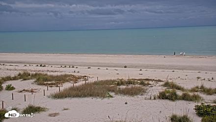 Oceans Reach Sanibel Island Live Cam - Apr 23, 2026, 7:02pm EDT