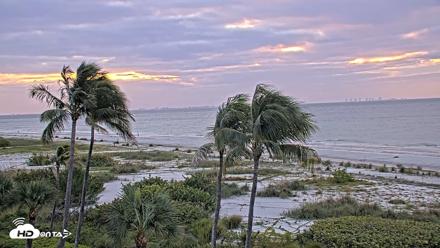 Oceans Reach Sanibel Island Live Cam - Oct 18, 2026, 7:42am EDT