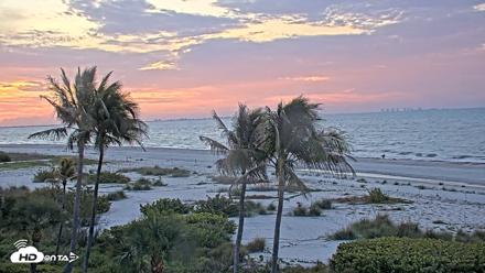 Oceans Reach Sanibel Island Live Cam - Apr 23, 2026, 6:58am EDT
