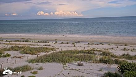 Oceans Reach Sanibel Island Live Cam - Sep 8, 2026, 6:11pm EDT
