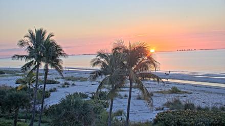Oceans Reach Sanibel Island Live Cam - Oct 22, 2025, 7:33am EDT
