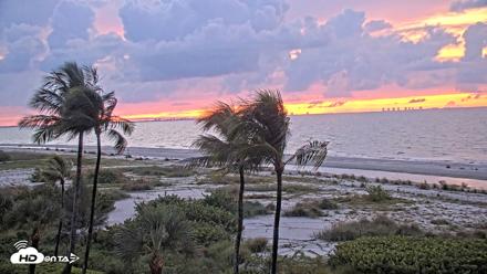 Oceans Reach Sanibel Island Live Cam - Oct 7, 2026, 7:05am EDT