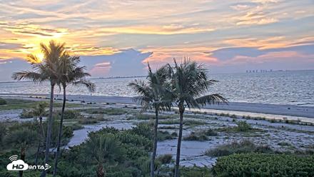 Oceans Reach Sanibel Island Live Cam - Sep 9, 2026, 7:21am EDT