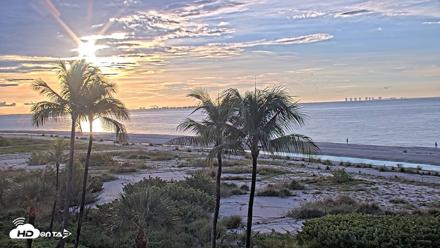Oceans Reach Sanibel Island Live Cam - Sep 8, 2026, 7:36am EDT